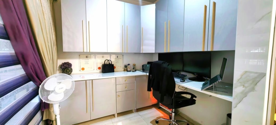 3 Bedroom Property for Sale in Miederpark North West